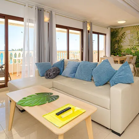 Front Line Jakarta 2 Apartamento *