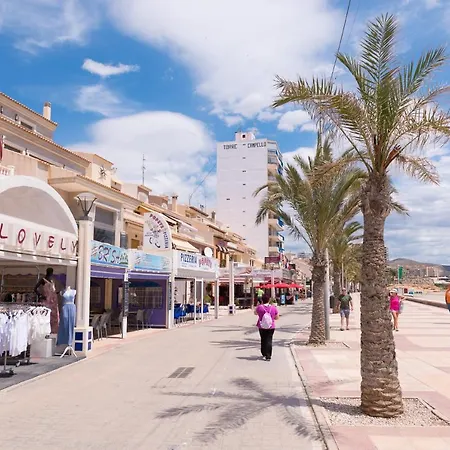 Front Line Jakarta 2 Apartamento